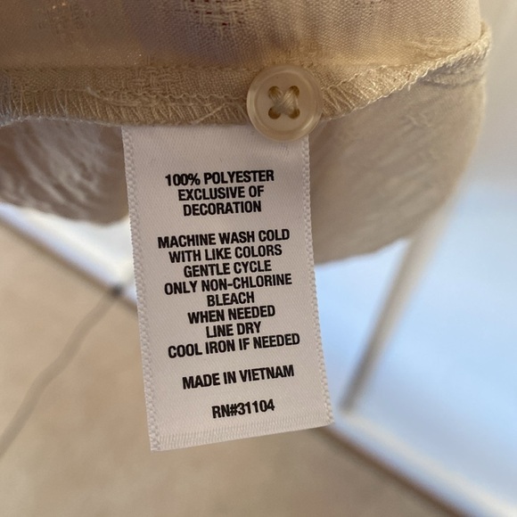 WONDERLY creamy-neck flowy blouse - Picture 10 of 11